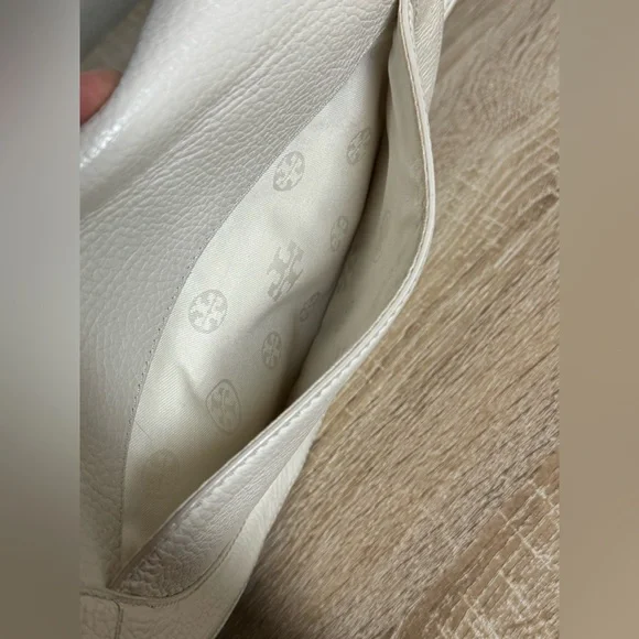 Tory Burch Cream Leather Serif T Crossbody Saddle Bag Purse - Picture 12 of 16